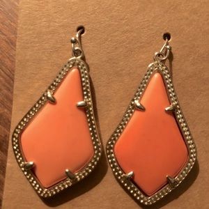 Kendra Scott Earrings- GUC